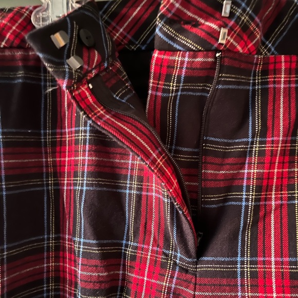 Festive JJill Cotton Blend Plaid Pants. - Picture 6 of 8